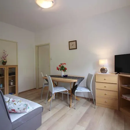 In Porec/istrien 10030 Apartment