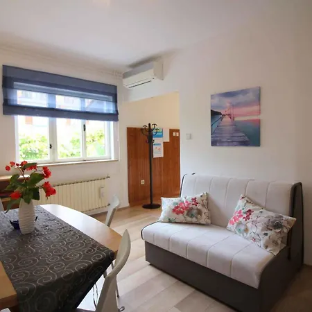In Porec/istrien 10030 Apartment *