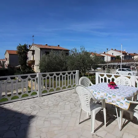 Apartment In Porec/istrien 10030
